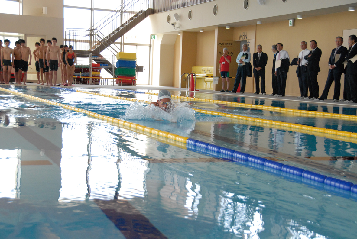 風見の丘　落成