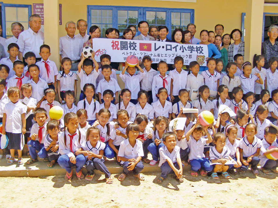 ベトナム「レ・ロイ小学校」新校舎完成式典