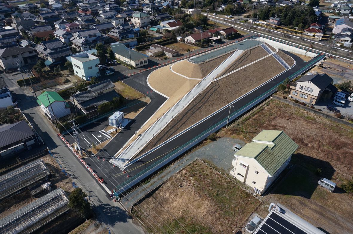 湊西命山（江川の丘）完成