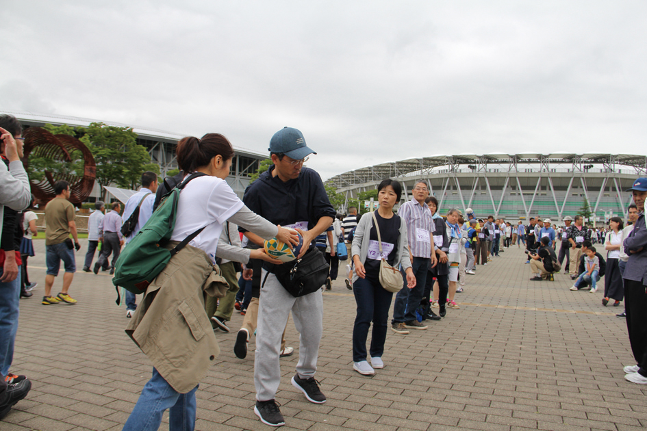 ラグビーパスリレー開催